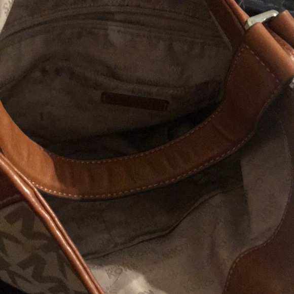 Michael Kors Purse - Picture 4 of 4